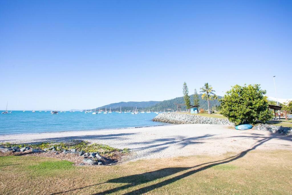 Ocean View 33A Studio Pool Ocean View Wifi Airlie Beach Kültér fotó